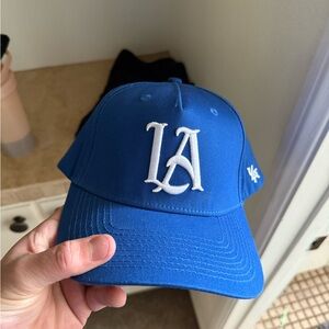 YOUNG LA hat